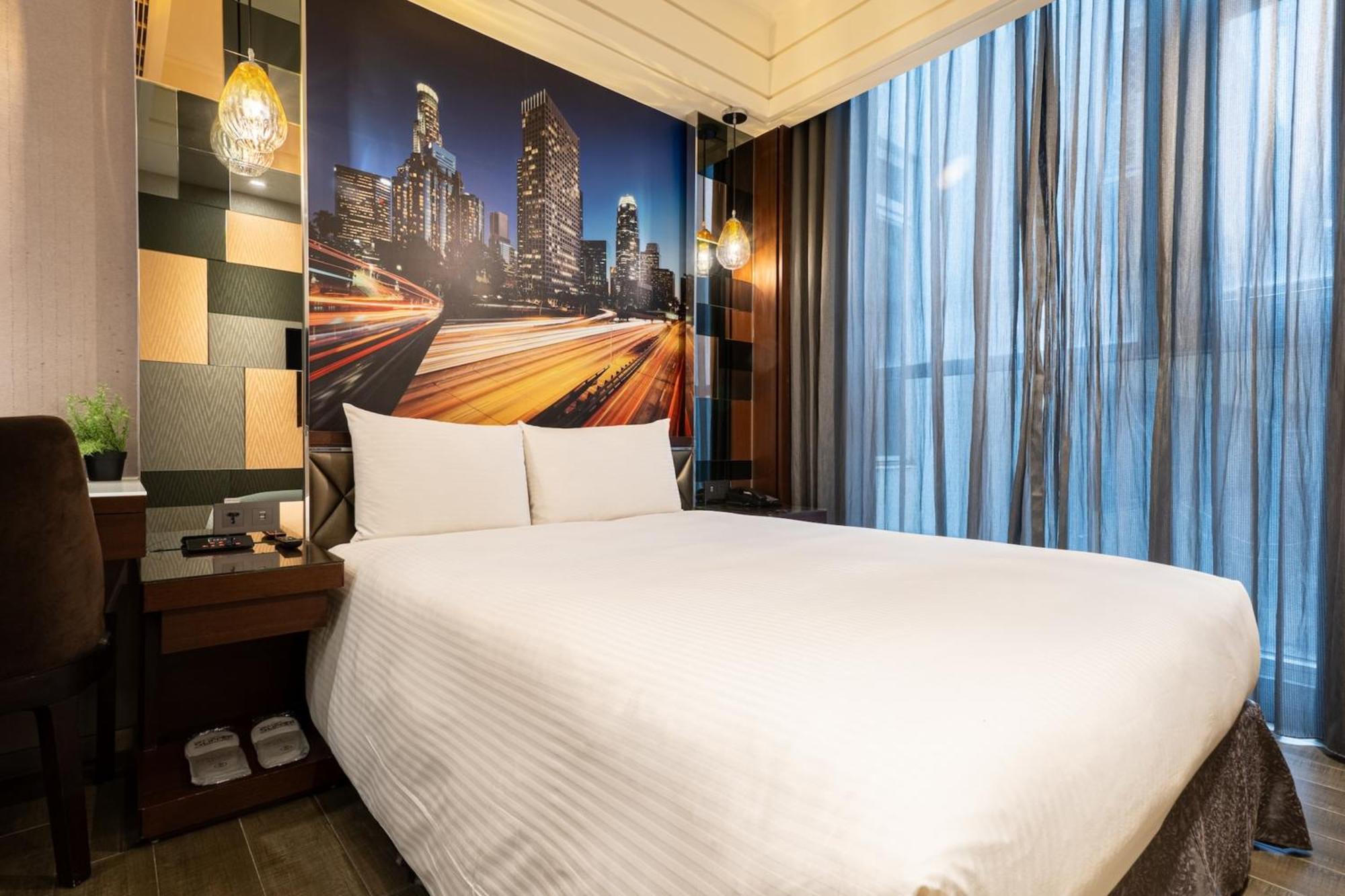 Guide Hotel Taichung Ziyou Exterior photo