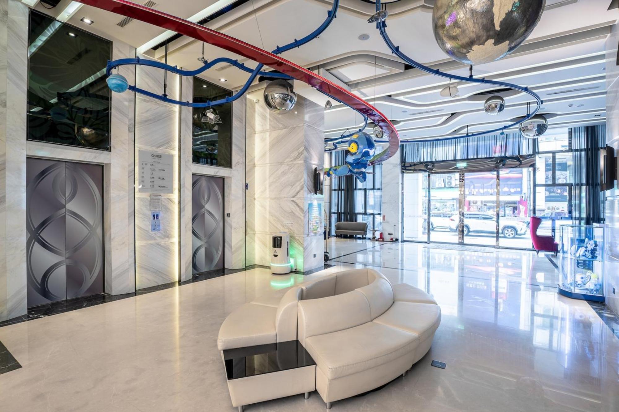 Guide Hotel Taichung Ziyou Exterior photo